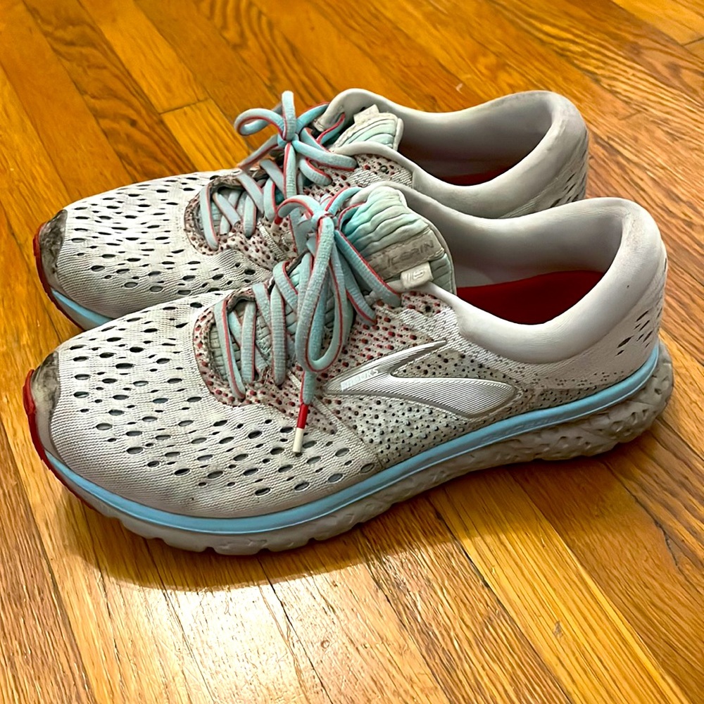 Brooks Glycerin 16 running shoes